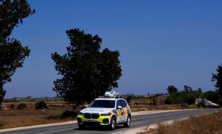 Ανείπωτη-τραγωδία-στην-Κύπρο:-Δύο-παιδιά-βρέθηκαν-νεκρά-μέσα-σε-αυτοκίνητο-–-Χειροπέδες-στον-πατέρα-και-τη-μητριά-τους