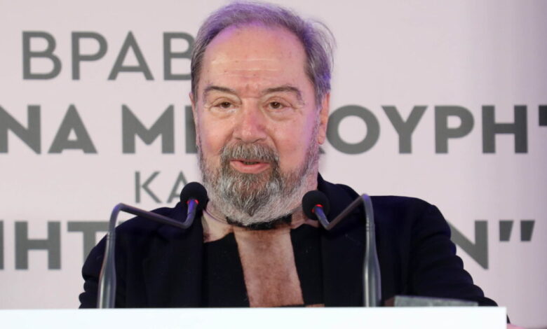 Σταμάτης-Φασουλής:-«Με-τον-πατέρα-μου-δεν-είχαμε-ουσιαστική-σχέση,-έκανε-πως-δεν-με-έβλεπε»