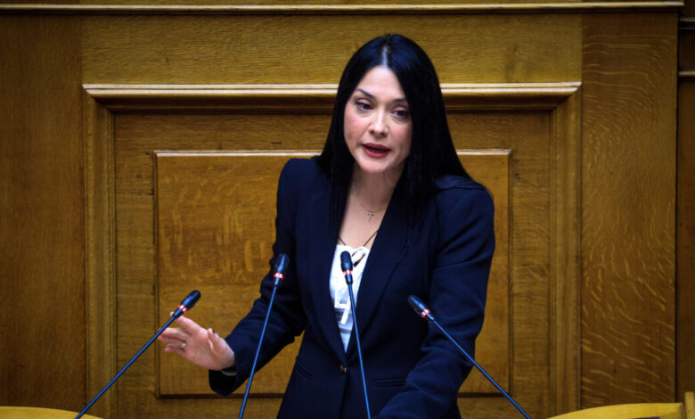 Νάντια-Γιαννακοπούλου:-Δυσκολεύει-αντικειμενικά-ο-στόχος-της-πρώτης-θέσης-για-το-ΠΑΣΟΚ