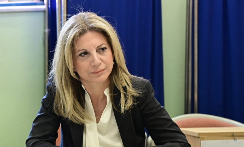 Η-Καρυστιανού-ανακοίνωσε-προσωρινό-Πολιτικό-Συμβούλιο-στην-«Ελπίδα-για-τη-Δημοκρατία»-μετά-τις-αποχωρήσεις