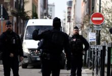 Γαλλία:-Δίδυμες-αδερφές-ηλικίας-15-μηνών-βρέθηκαν-νεκρές-από-αφυδάτωση-στο-κρεβάτι-τους-–-Συνελήφθησαν-οι-γονείς