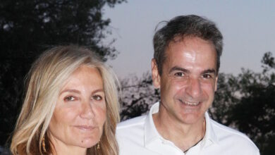 Ο-Κυριάκος-Μητσοτάκης-εύχεται-στη-Μαρέβα-Γκραμπόφσκι-για-τα-γενέθλιά-της:-«Χρόνια-πολλά-αγάπη-μου»