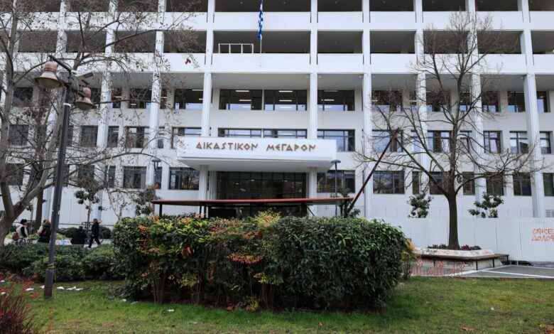 Έφεση-της-Εισαγγελίας-Λάρισας-για-την-ποινή-που-επιβλήθηκε-στον-50χρονο-που-κρατούσε-όμηρο-την-πρώην-σύζυγό-του