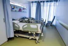 Μύκονος:-Στο-«Παίδων»-αγοράκι-2,5-ετών-που-έπεσε-σε-πισίνα-ξενοδοχείου-και-κατάπιε-μεγάλη-ποσότητα-νερού