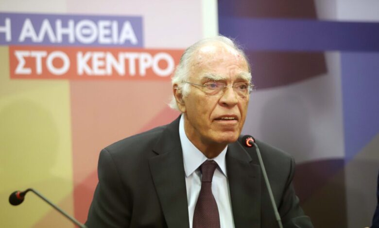 Βασίλης-Λεβέντης:-Συλλυπητήρια-από-Τασούλα-και-Μητσοτάκη-για-τον-θάνατό-του-–-«Υπήρξε-μια-ξεχωριστή-προσωπικότητα-στη-δημόσια-ζωή»