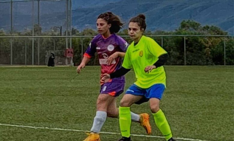 Στη-Λέσχη-Ποδοσφαίρου-η-17χρονη-Χρυσόμαλλου