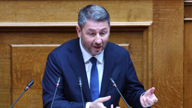 Νίκος-Ανδρουλάκης:-Αυτό-που-διαφημίζουν-ως-υπεραπόδοση-της-οικονομίας,-είναι-υπεραπόδοση-της-ακρίβειας