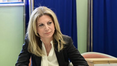 Η-Καρυστιανού-απαντά-στις-αντιδράσεις-για-το-ακίνητο-από-πλειστηριασμό:-Μεμονωμένη-ενέργεια-του-πρώην-συντρόφου-της