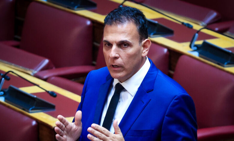 Ο-Γιώργος-Καραμέρος-παραιτήθηκε-από-βουλευτής-του-ΣΥΡΙΖΑ-και-από-κάθε-κομματική-ιδιότητα-–-Στήριξη-στην-ΕΛΑΣ-του-Αλέξη-Τσίπρα