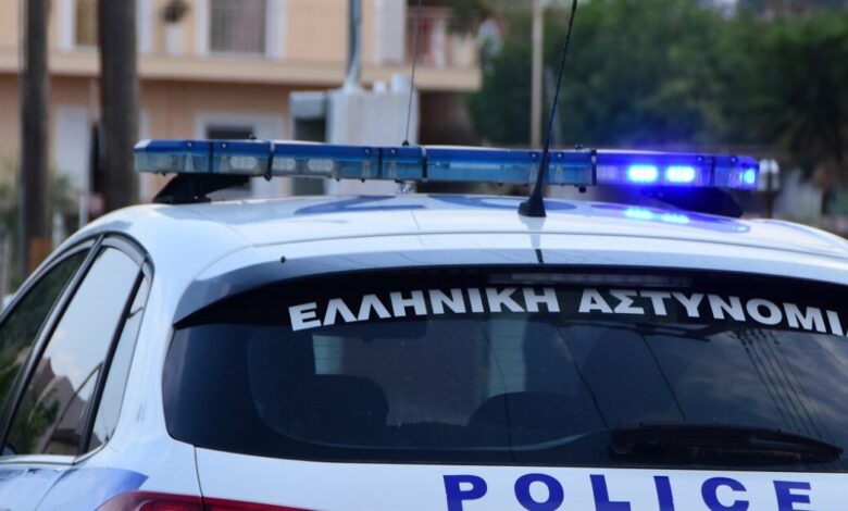 Θεσσαλονίκη:-Τρελή-πορεία-22χρονου-οδηγού-–-Πήρε-αμπάριζα-4-αυτοκίνητα-και-τραυμάτισε-δύο-πεζούς