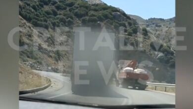Ηράκλειο:-Νταλίκα-κάνει-παράνομη-προσπέραση-πάνω-σε-στροφή-–-Δείτε-βίντεο
