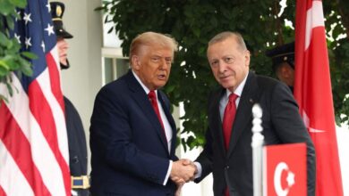 Σύνοδος-ΝΑΤΟ:-Οι-36-ώρες-του-Τραμπ-στην-Άγκυρα-–-Διμερής-με-Ερντογάν,-προσγειώνεται-σε-ειδικό-αεροδρόμιο,-με-γραβάτα-οι-ταξιτζήδες