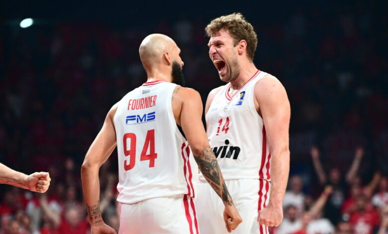 greek-basketball-league:-Με-τέσσερις-παίκτες-του-Ολυμπιακού-και-έναν-του-ΠΑΟΚ-η-καλύτερη-πεντάδα-της-χρονιάς