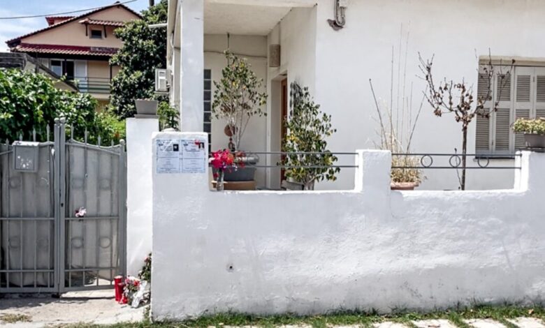 Έγκλημα-στο-Αίγιο:-Γιατί-οι-Αρχές-εξετάζουν-το-σενάριο-η-54χρονη-να-σκότωσε-τον-γιο-της-και-να-αυτοκτόνησε