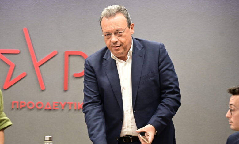 Αμηχανία-στον-ΣΥΡΙΖΑ-από-την-αιφνιδιαστική-παραίτηση-Φάμελλου:-«Ούτε-καν-είχα-κάποια-πληροφόρηση»-λέει-ο-Ξανθόπουλος,-για-«εξέλιξη-της-τελευταίας-στιγμής»-κάνει-λόγο-ο-Μελίδης