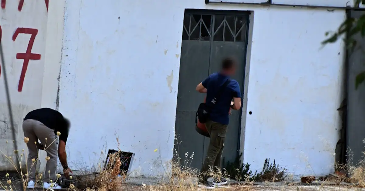Άργος:-Συγκλονίζει-η-μητέρα-του-20χρονου-που-δέχτηκε-13-σφαίρες-από-αστυνομικούς-–-«Τον-σκοτώσανε,-με-μηχανήματα-λειτουργεί-το-σώμα-του»