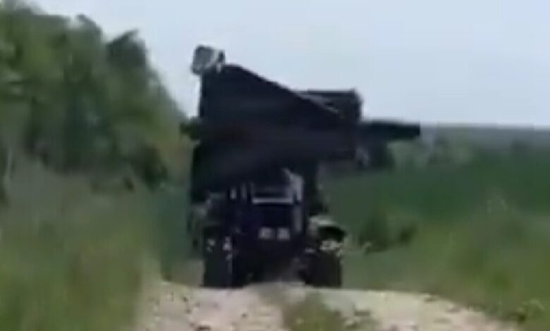 Ουκρανία:-Αγρότης-μετέφερε-ρωσικό-drone-με-τρακτέρ