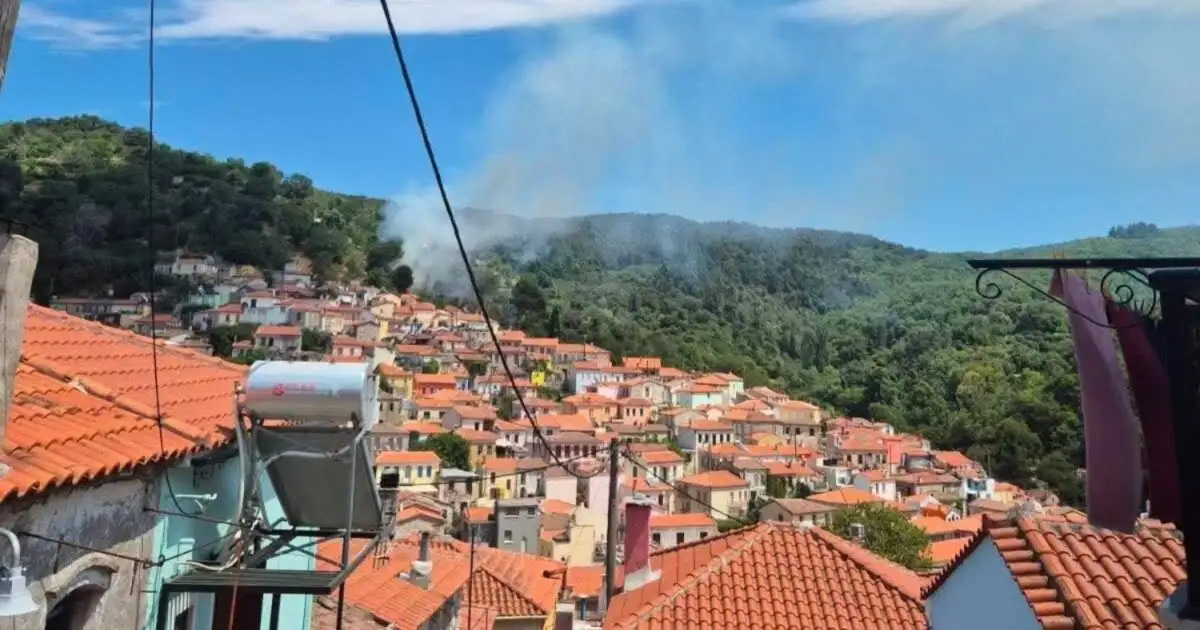 Φωτιά-στην-Αγιάσο-Λέσβου:-Ήχησε-το-112-για-ετοιμότητα