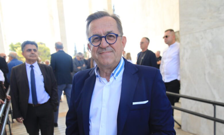 Ο-Νίκος-Νικολόπουλος-τραυματίστηκε-σε-τροχαίο-στην-Πάτρα
