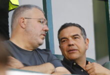 Ο-Αλέξης-Τσίπρας-δεν-χάνει-αγώνα-του-Παναθηναϊκού:-Στη-Λεωφόρο-για-το-φιλικό-με-την-Γκρασχόπερς