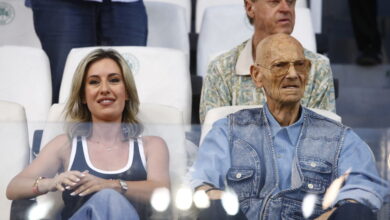 Ο-θρυλικός-Αντώνης-Αντωνιάδης-στη-Λεωφόρο-για-το-φιλικό-Παναθηναϊκός-–-Γκρασχόπερς