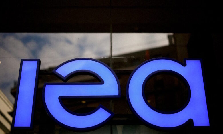 o-iea-«διορθώνει»-την-πρόβλεψή-του-για-τη-ζήτηση-πετρελαίου-το-2026-–-Βλέπει-μείωση-κατά-1-εκατ.-βαρέλια-ημερησίως