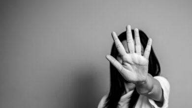 Απίστευτο-περιστατικό-ενδοοικογενειακής-βίας-στο-Ηράκλειο:-Χώρισε,-έμαθε-kick-boxing-και-ταξίδεψε-από-τη-Γερμανία-στην-Κρήτη-για-να-ξυλοκοπήσει-την-πρώην-του