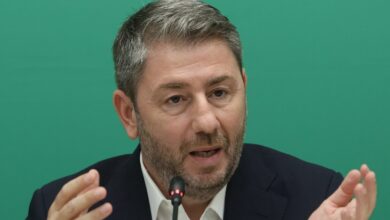 Ανδρουλάκης-στο-tiktok:-Οι-δεσμεύσεις-του-ΠΑΣΟΚ-για-τις-μικρομεσαίες-επιχειρήσεις