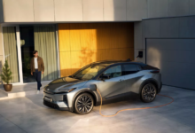 Η-toyota-προσφέρει-τη-νέα-υπηρεσία-toyota-homecharge