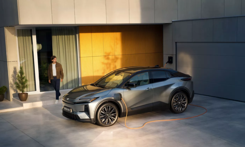 Η-toyota-προσφέρει-τη-νέα-υπηρεσία-toyota-homecharge