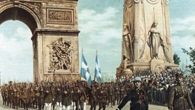 Η-Ελλάδα-παρελαύνει-ξανά-κάτω-από-την-Αψίδα-του-Θριάμβου,-107-χρόνια-μετά