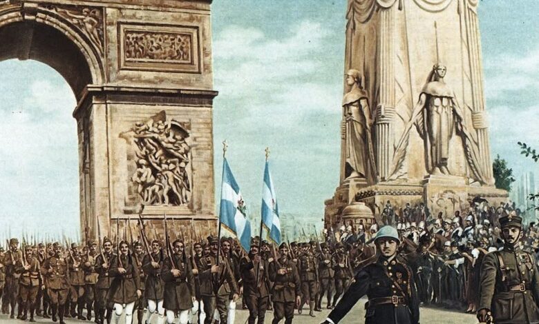 Η-Ελλάδα-παρελαύνει-ξανά-κάτω-από-την-Αψίδα-του-Θριάμβου,-107-χρόνια-μετά