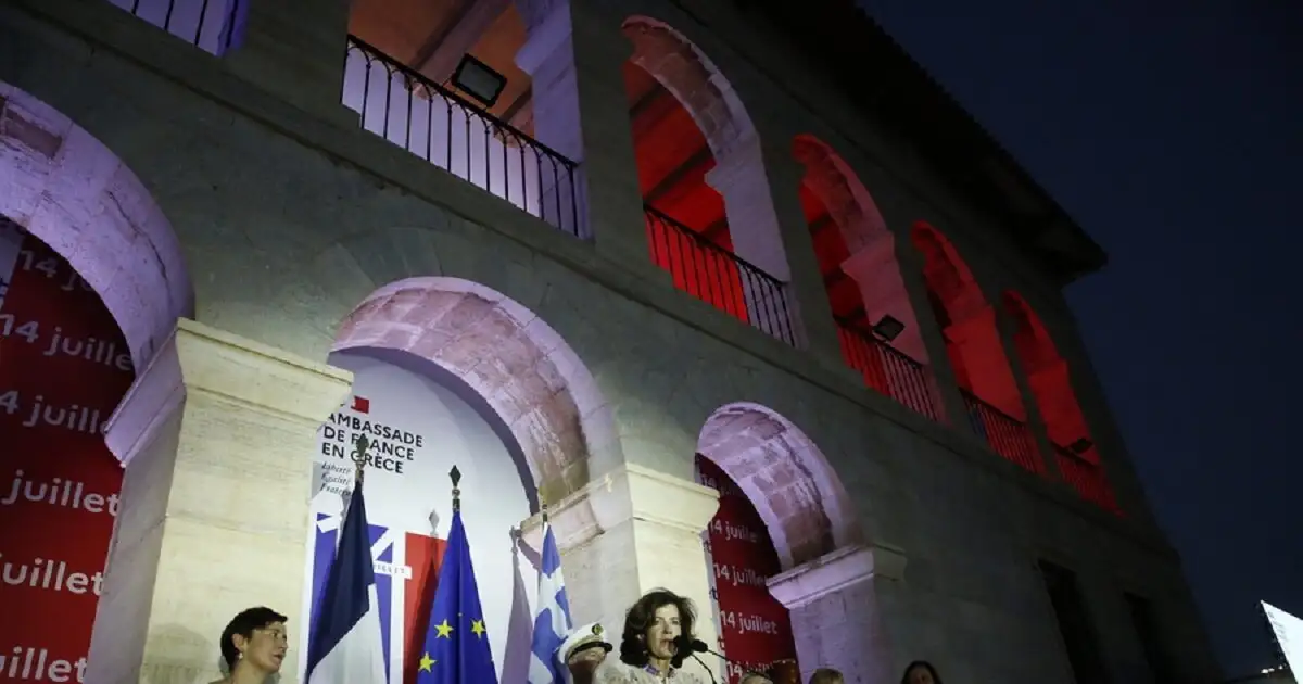 Εκδήλωση-της-Γαλλικής-πρεσβείας-για-την-ημέρα-της-Βαστίλης:-«Η-ελληνογαλλική-στρατηγική-σχέση-αποτελεί-συμμαχία-προσανατολισμένη-στο-μέλλον»-είπε-η-πρέσβης-laurence-auer