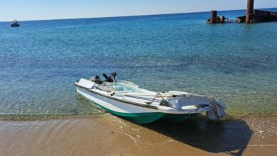 Θεσσαλονίκη:-Άκαρπες-οι-έρευνες-για-τον-εντοπισμό-του-69χρονου-–-Βρέθηκε-η-βάρκα-του-που-ανετράπη