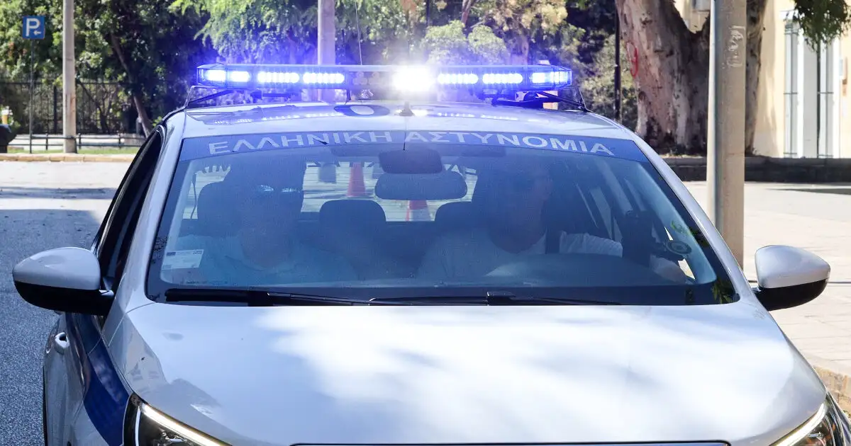 Πάτρα:-Νεαρός-έκανε-φάρσα-ότι-έπεσε-θύμα-βιασμού-και-κατέληξε-με-χειροπέδες