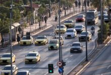 Πρόστιμα-12,5-εκατ.-ευρώ-για-ανασφάλιστα-οχήματα-και-τέλη-κυκλοφορίας-–-Με-ΑΙ-στο-εξής-οι-διασταυρώσεις-από-την-ΑΑΔΕ