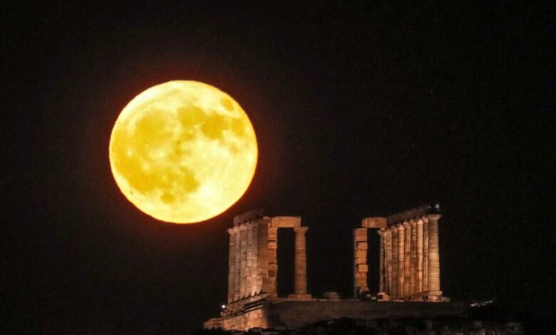 Πανσέληνοι-2026:-Πότε-έρχονται,-ποια-η-ονομασία-τους-και-τι-συμβολίζουν-–-Δύο-υπερπανσέληνοι-απομένουν-μέχρι-το-τέλος-του-χρόνου