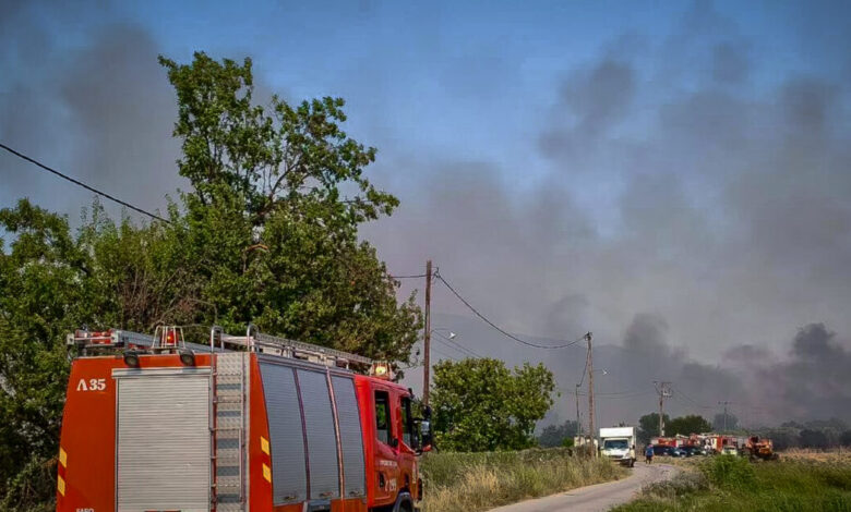 Φωτιά-στο-Ωραιόκαστρο-Θεσσαλονίκης-στην-περιοχή-Μονόλοφος-–-Επιχειρούν-και-εναέρια-μέσα