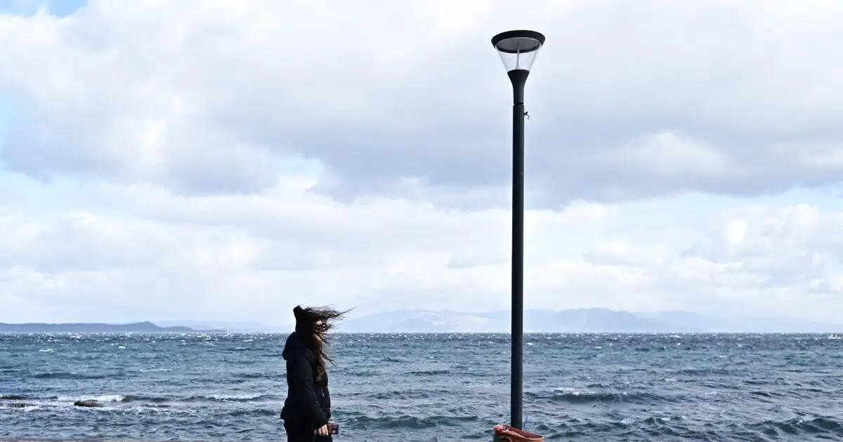 Καιρός:-Με-διαφορά-17,2-βαθμών-Κελσίου-«ξύπνησε»-η-Ελλάδα-–-Πού-η-θερμοκρασία-άγγιξε-τους-9-και-τους-26-βαθμούς
