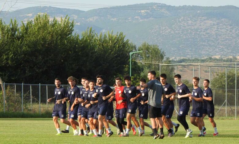 Με-απουσίες-και-χαμηλούς-τόνους-η-πρώτη-του-ΑΟΤ