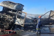 Φθιώτιδα:-Ένας-νεκρός-σε-σοκαριστικό-τροχαίο-με-2-φορτηγά-–-Το-ένα-τυλίχτηκε-στις-φλόγες