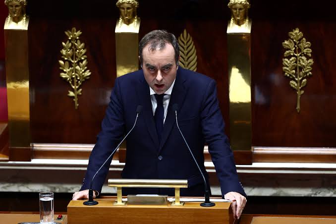 Πρόταση-μομφής-κατά-της-κυβέρνησης-σχεδιάζουν-οι-Γάλλοι-Πράσινοι