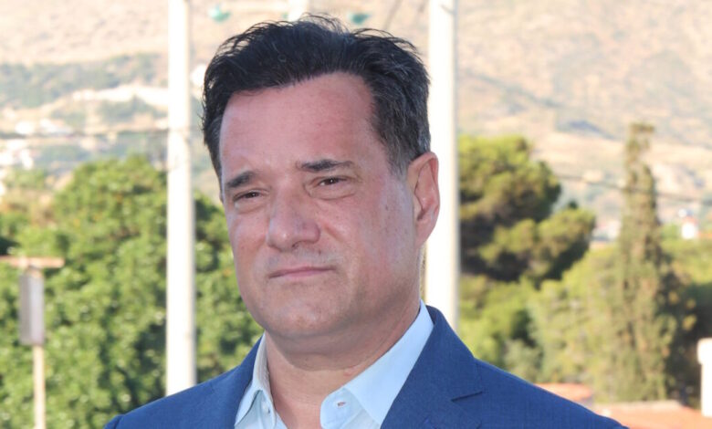 Ο-Άδωνις-Γεωργιάδης-έδωσε-εντολή-για-πειθαρχική-διαδικασία-σε-βάρος-εργαζόμενων-στο-Δαφνί-–-«Δέχτηκα-λεκτικό-προπηλακισμό»