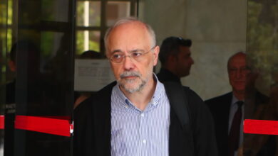 Αυγερινός-κατά-Καρυστιανού-μετά-τη-διαγραφή-του-από-την-«Ελπίδα-για-τη-Δημοκρατία»:-«Μωραίνει-Κύριος»,-την-κατηγορεί-για-εγωμανία