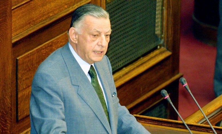 Τα-συλλυπητήρια-του-Νίκου-Δένδια-και-του-Τάκη-Θεοδωρικάκου-για-τον-θάνατο-του-Γιάννη-Βαρβιτσιώτη
