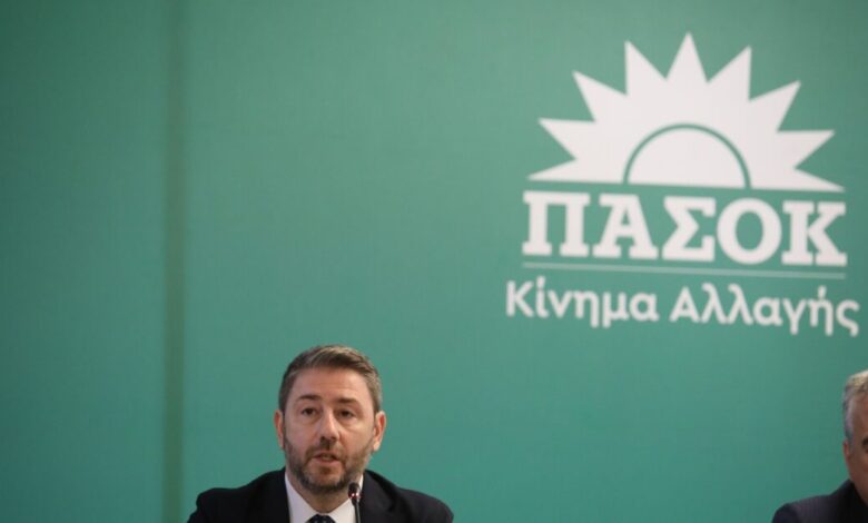 ΠΑΣΟΚ-σε-ανοιχτή-κόντρα-με-την-ΕΛΑΣ-του-Τσίπρα-–-Στη-Βοιωτία-σήμερα-ο-Νίκος-Ανδρουλάκης