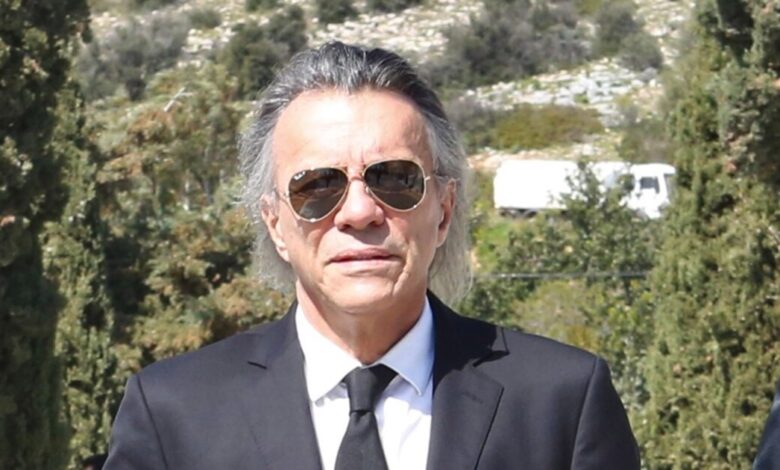 Ηλίας-Ψινάκης-για-Νίνο:-«Τον-είχαν-“γαζώσει”-με-καλάσνικοφ,-ήταν-τρομοκρατημένος-για-πολύ-καιρό,-έτρεχε-στις-εκκλησίες»