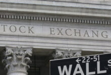 wall-street:-Άνοδος-για-τον-dow,-απώλειες-για-s&p-500-και-τεχνολογικές-μετοχές