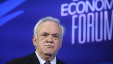 Το-«ευχαριστώ»-του-Γιάννη-Δραγασάκη-στους-γιατρούς-μετά-το-εξιτήριο-του-από-το-νοσοκομείο