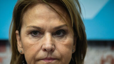 Μαρία-Ρεπούση:-Παραιτήθηκε-από-τον-ΣΥΡΙΖΑ-με-αιχμές-για-το-πολιτικό-σχέδιο-της-νέας-ηγεσίας